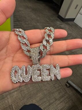 Queen Cuban Link Necklace - Silver Rhinestone